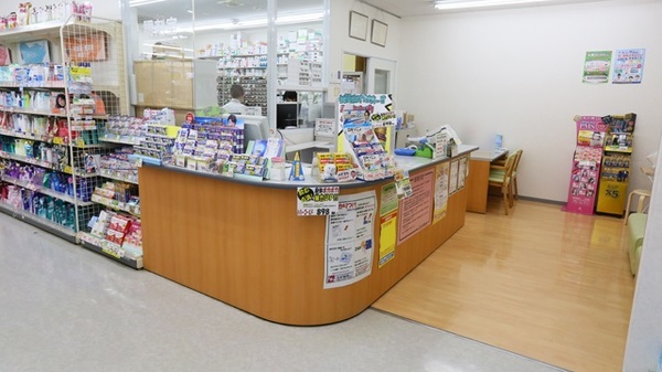 スギ薬局　衣川店の受付/カウンター