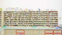 スギ薬局　アドバンスモール松阪店の薬棚