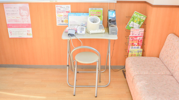 スギ薬局　忠節店の血圧計