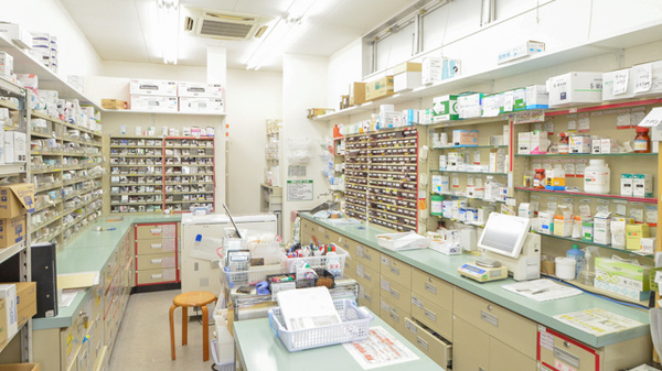 スギ薬局　忠節店の調剤室