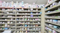 スギ薬局　尾西三条店の薬棚