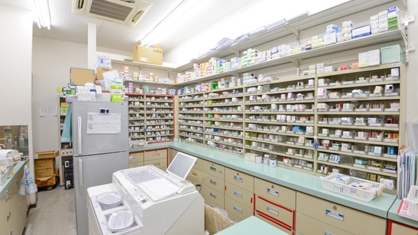 スギ薬局　大治店の調剤室