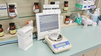 スギ薬局　中島店の調剤器具