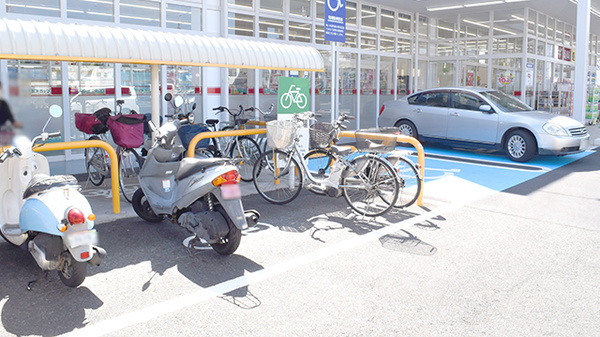 スギ薬局　神領店の駐輪場