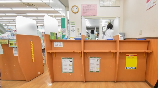 スギ薬局　深田店の受付/カウンター