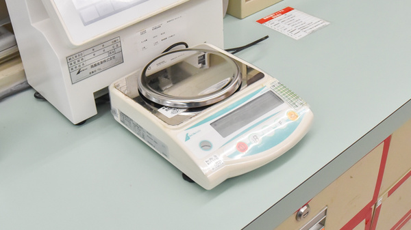 スギ薬局　城山店の調剤器具