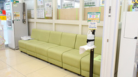スギ薬局　堺旭ケ丘店の待合スペース