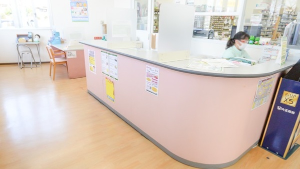 スギ薬局　桜木店の受付/カウンター
