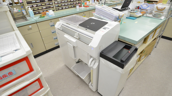 スギ薬局　三谷北店の調剤器具