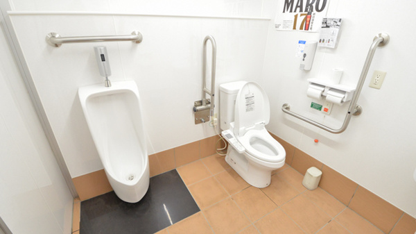 スギ薬局　三谷北店のお手洗い