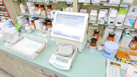 スギ薬局　汗干店の調剤器具