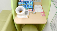スギ薬局　たかつき本通り店の血圧計
