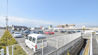 スギ薬局　久居インターガーデン店の駐車場