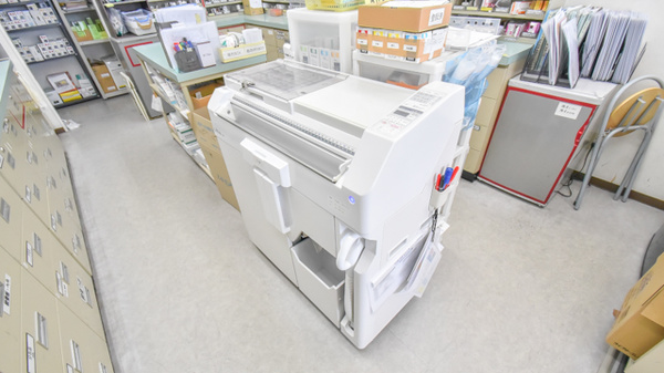 スギ薬局　久居インターガーデン店の調剤器具