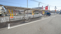 スギ薬局　大和店の駐輪場