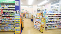スギ薬局　武庫之荘店の入口