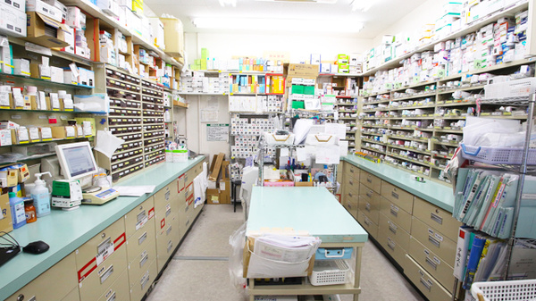 スギ薬局　武庫之荘店の調剤室
