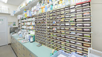 スギ薬局　鮎川店の薬棚