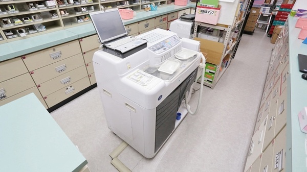 スギ薬局　滋賀高月店の調剤器具