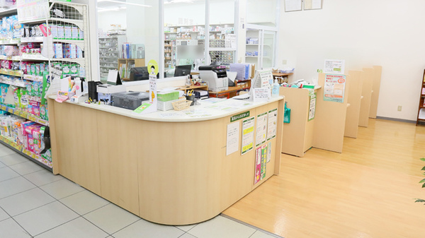 スギ薬局　彦根西今店の受付/カウンター
