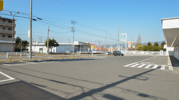 スギ薬局　伊賀上野店の駐車場