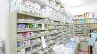 スギ薬局　新舞子店の薬棚