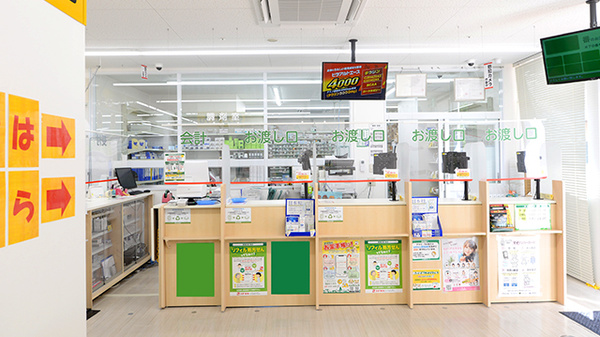 スギ薬局　コア古川橋店の受付/カウンター