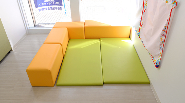 スギ薬局　コア古川橋店のキッズ用設備