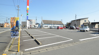 スギ薬局　亀山栄店の駐車場