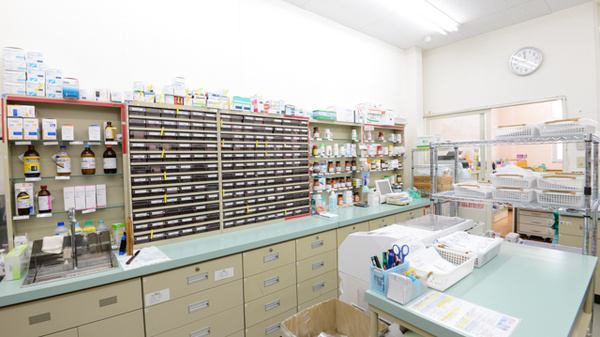 スギ薬局　清城店の調剤室