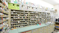 スギ薬局　榎戸店の薬棚