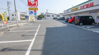 スギ薬局　榎戸店の駐車場