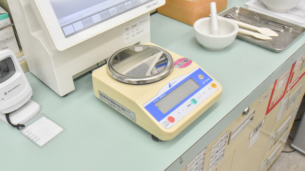 スギ薬局　伊勢小俣店の調剤器具