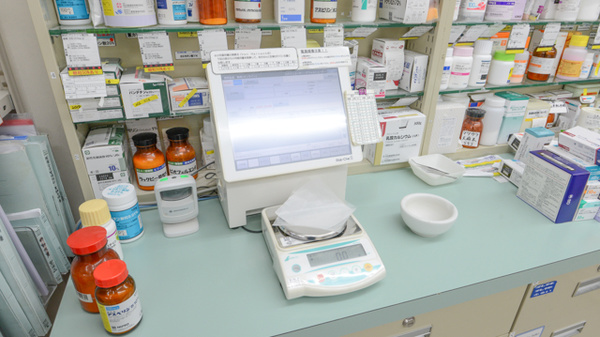 スギ薬局　篠木店の調剤室