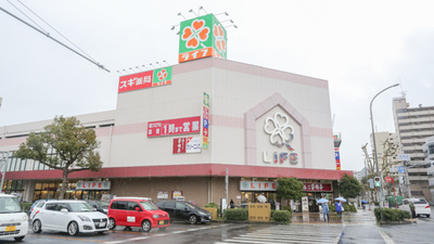 スギ薬局　神戸駅前店の外観