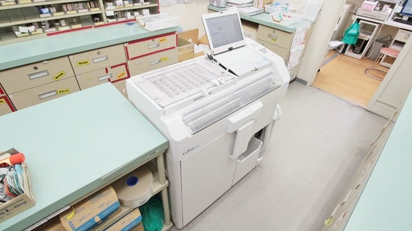 スギ薬局　大樹寺店の調剤器具