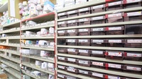 スギ薬局　尼崎潮江店の薬棚