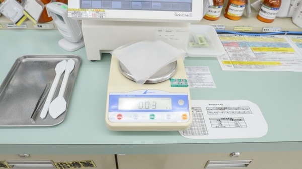 スギ薬局　西岩田店の調剤器具