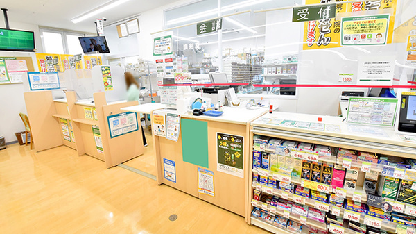 スギ薬局 総持寺駅前店の受付/カウンター