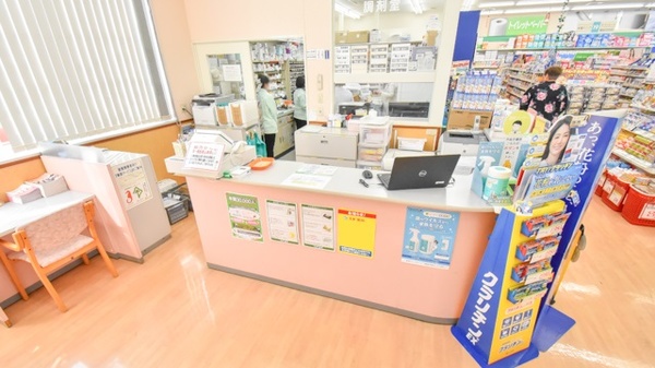 スギ薬局　伊勢宮後店の受付/カウンター