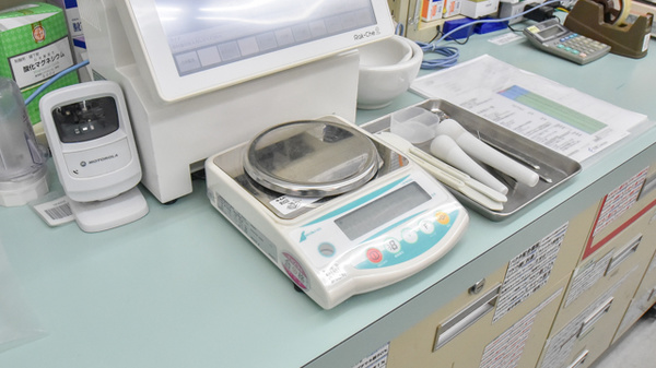 スギ薬局　伊勢宮後店の調剤器具