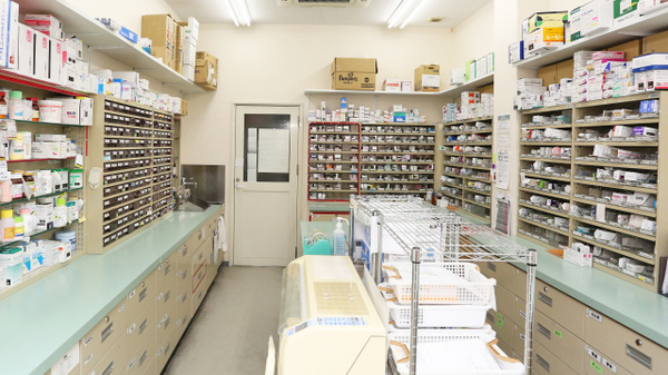 スギ薬局　東垂水店の調剤室