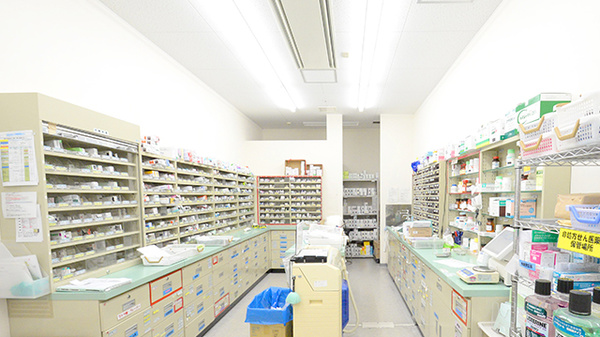 スギ薬局　ウイングタウン羽根店の調剤室