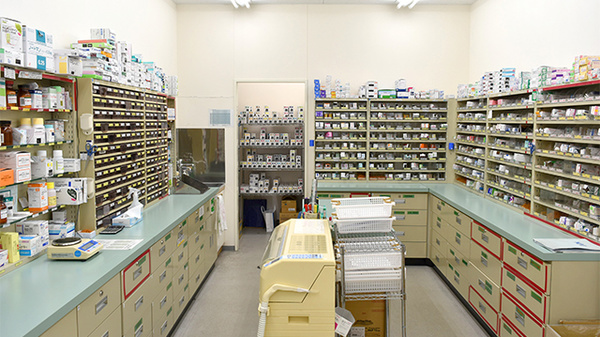 スギ薬局　磐田中泉店の調剤室