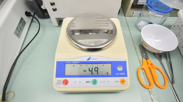 スギ薬局　本山南店の調剤器具