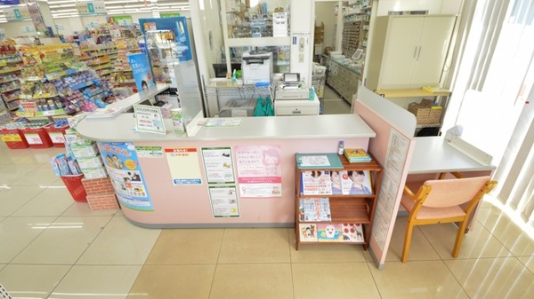 スギ薬局　味美店の受付/カウンター