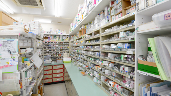 スギ薬局　山ノ内店の調剤室
