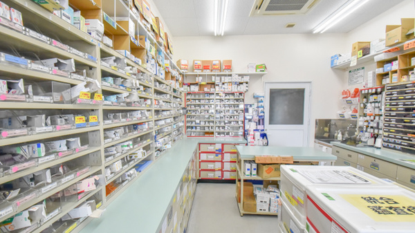 スギ薬局　久居新町店の調剤室