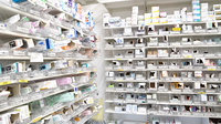 スギ薬局　門真千石店の薬棚