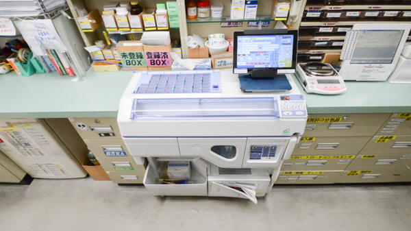 スギ薬局　西宮中前田店の調剤器具